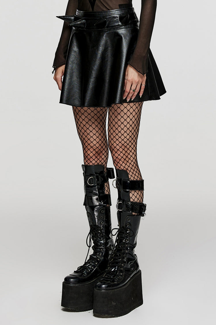 Finely Styled Garment with a Classic Vintage Look