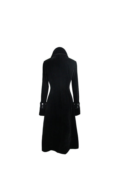 Classic Vintage Coat with a Flattering Fit
