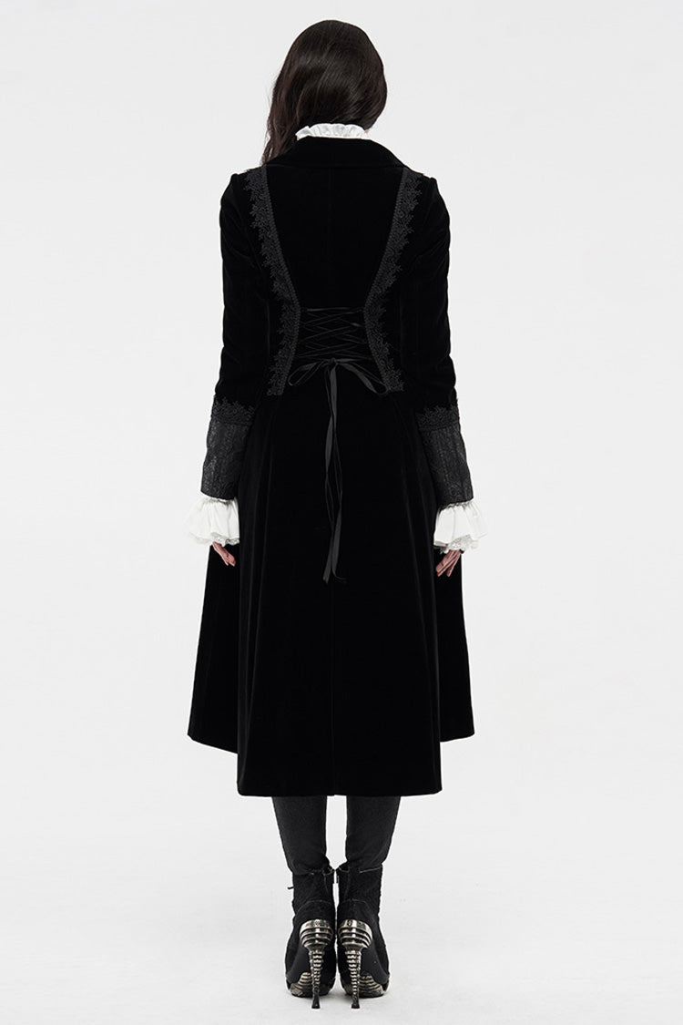 Subtly Elegant Coat with a Refined Vintage Look