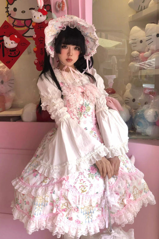 Finely Styled Dress with a Classic Vintage Look