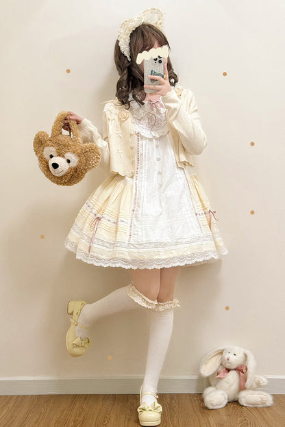 Finely Styled Dress with a Classic Vintage Look