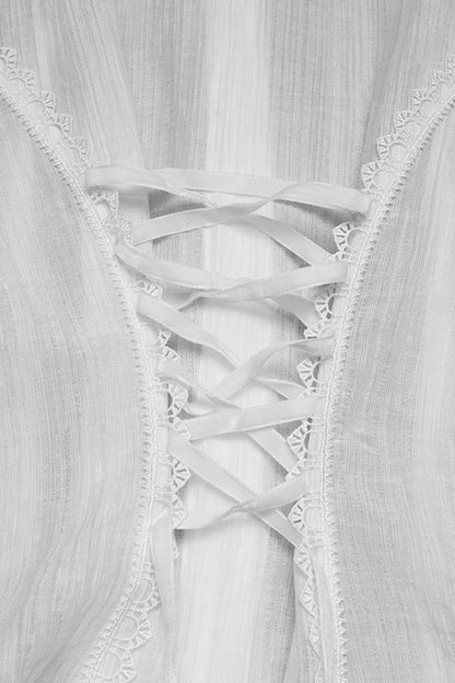 Casually Elegant Blouse with a Refined Edge
