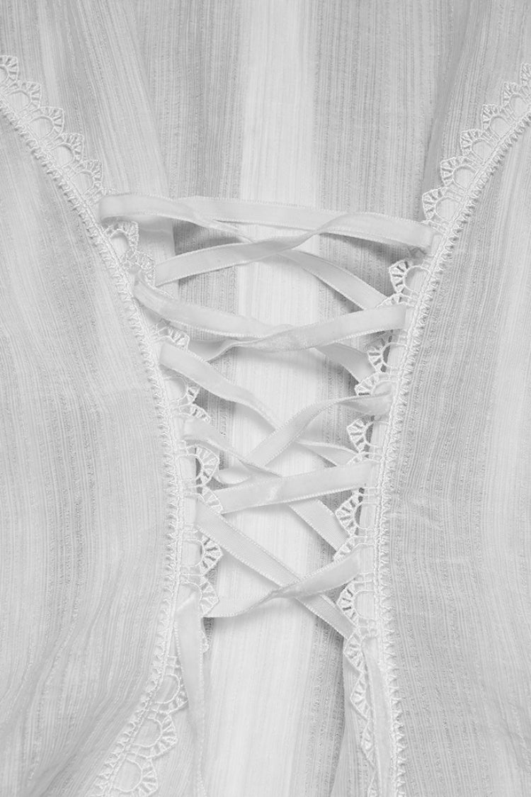 Casually Elegant Blouse with a Refined Edge