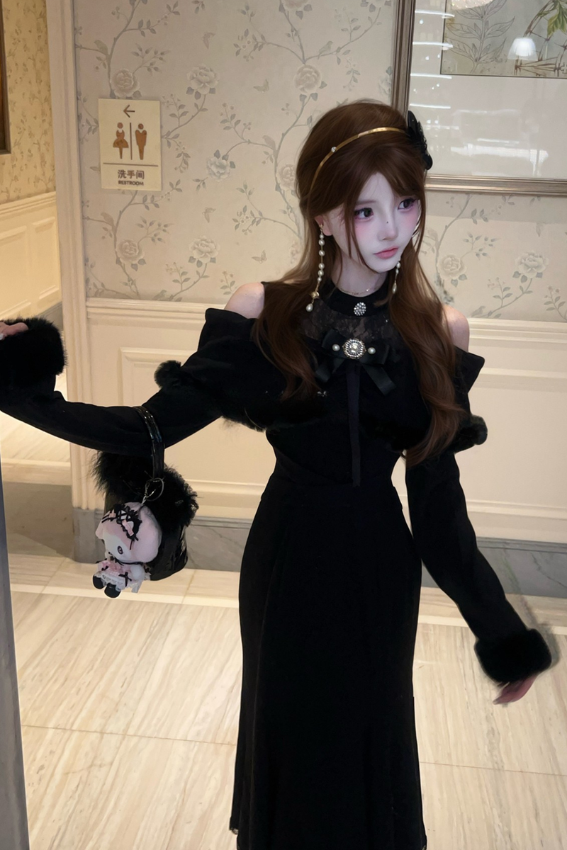 Slim Dark Knit Dress