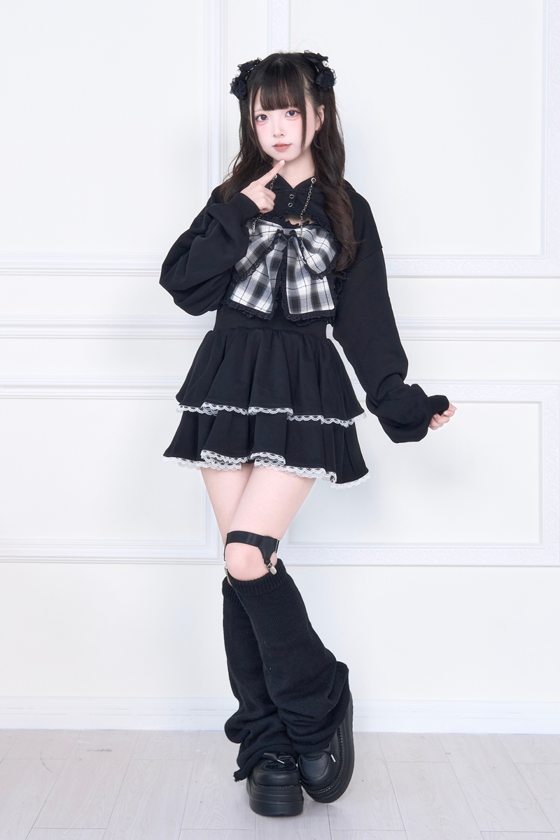 Ribbon Vest + Short Sweatshirt