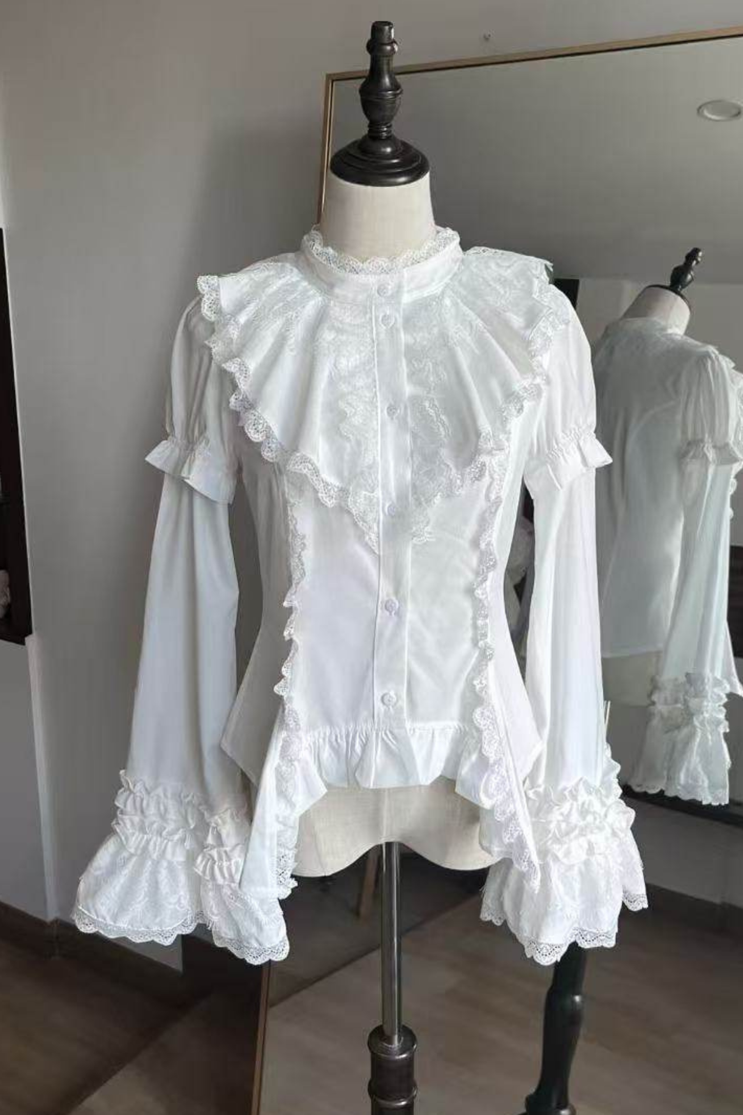 Frilled Gothic Lolita Blouse + Flower Collar