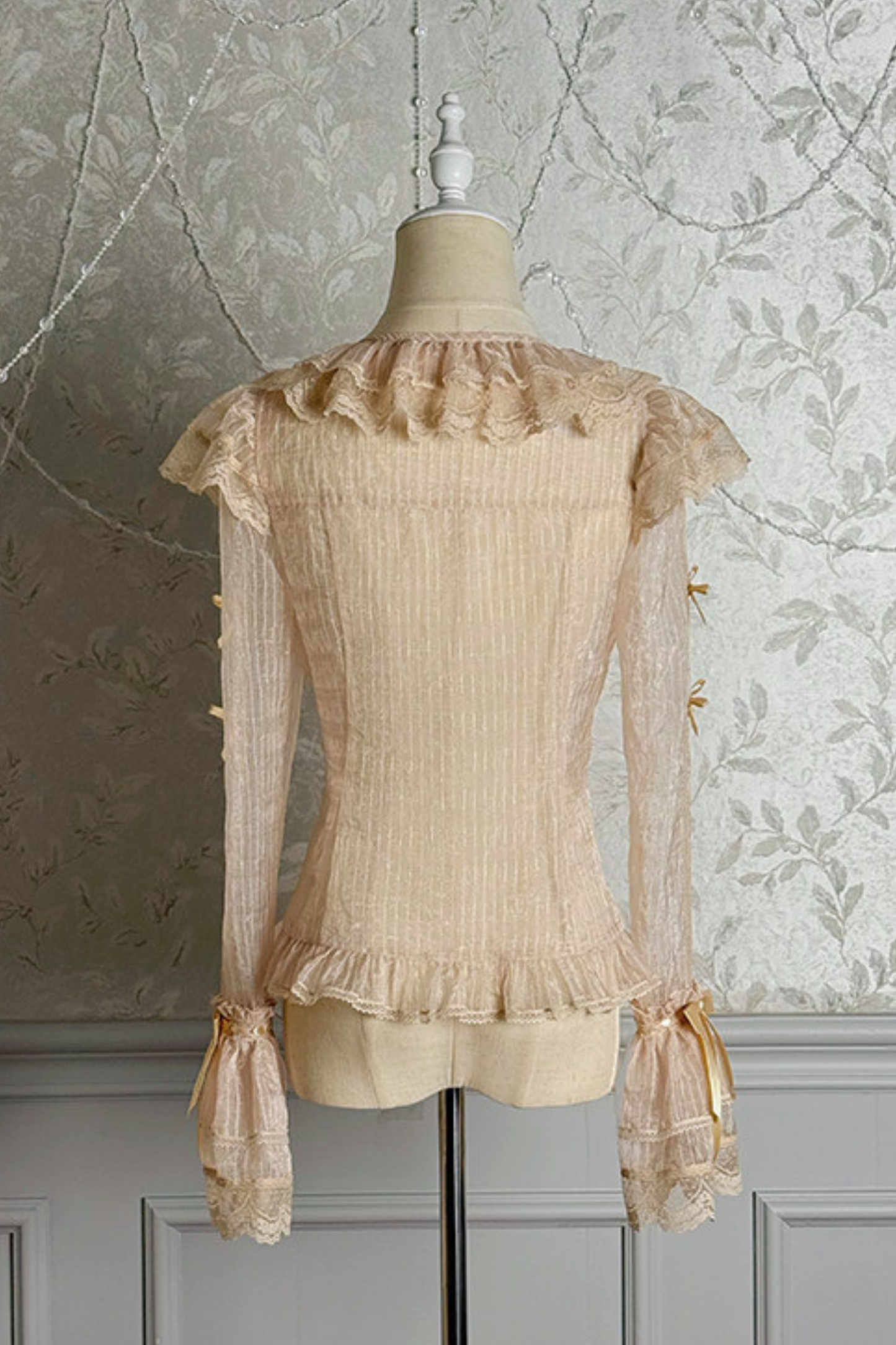 [pre-order Deadline: April 3] Fantasy Lace Lolita Blouse