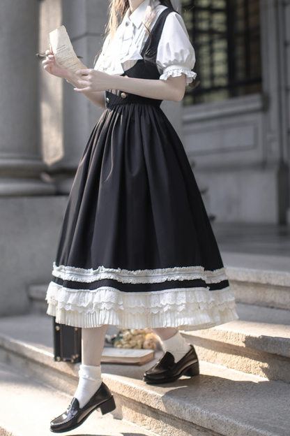 [reserved Item] Light Low College Style British Retro Vest Skirt + Shirt + Ribbon Tie + Brooch