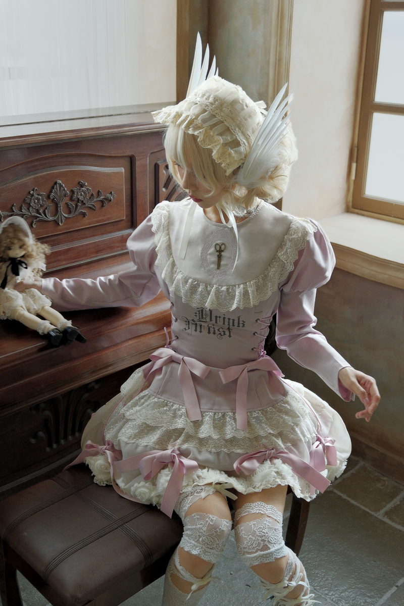 Drawstring Gothic Sweet Tops + Tiered Skirt