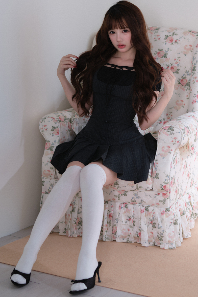 Sweet Pleated Design Dress