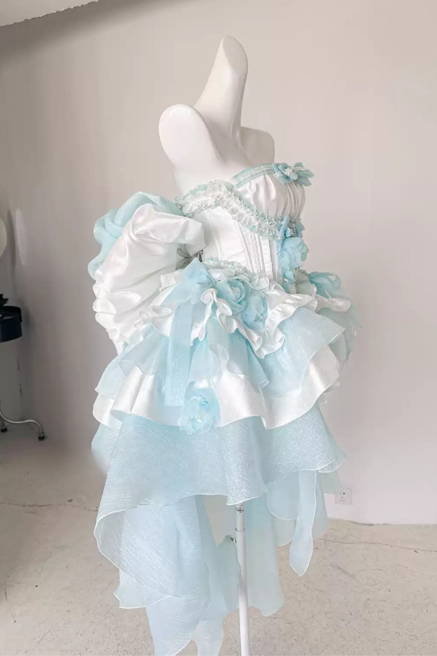 [pre-order] Paraiba Tourmaline Rose Long Tail Beauty Dress Set
