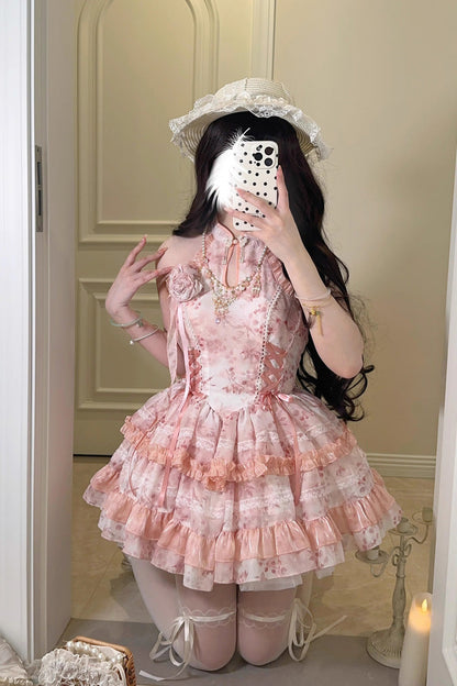 Subtly Elegant Dress with a Refined Vintage Look