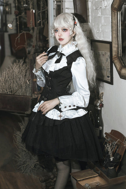 Effortlessly Elegant Garment with a Timeless Design