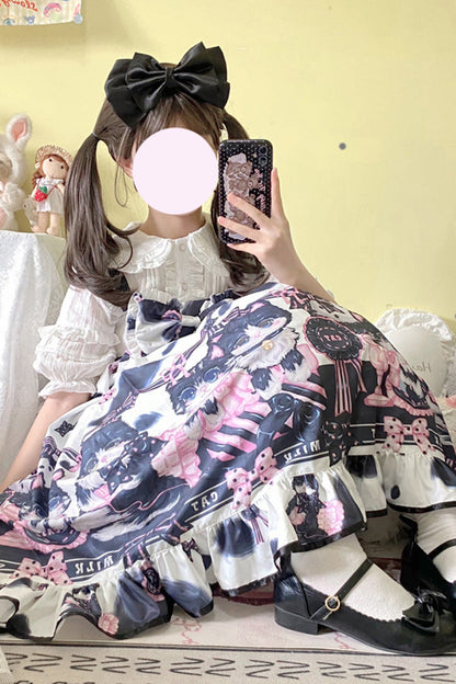 Subtly Elegant Dress with a Refined Vintage Look