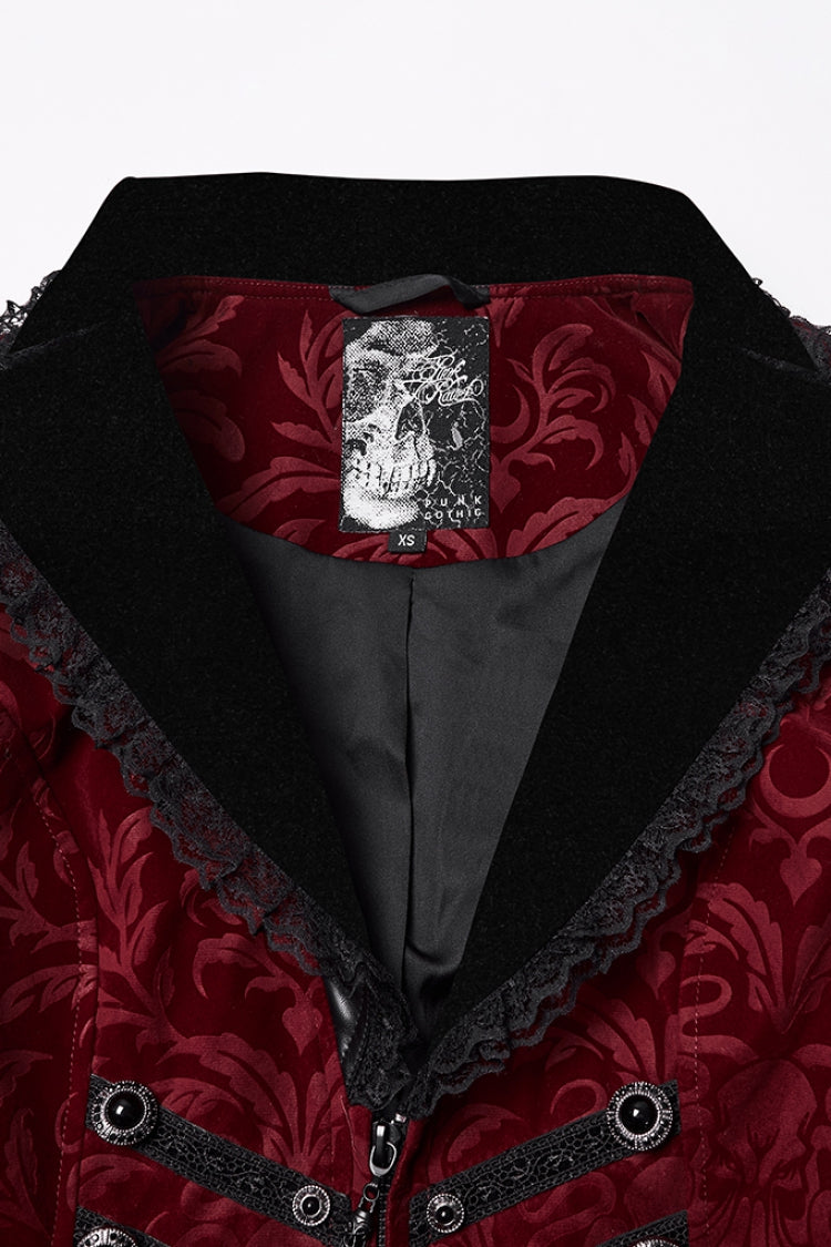 Beautifully Finished Coat in a Timeless Design