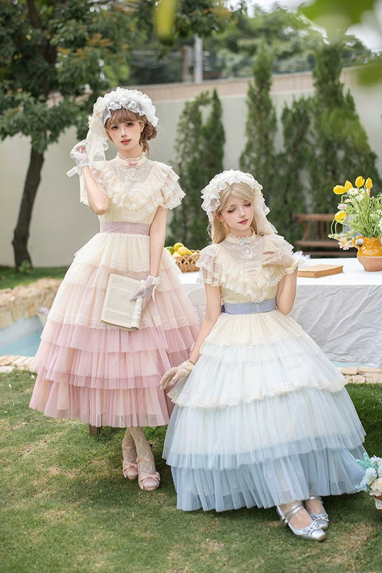 Subtly Elegant Dress with a Refined Vintage Look