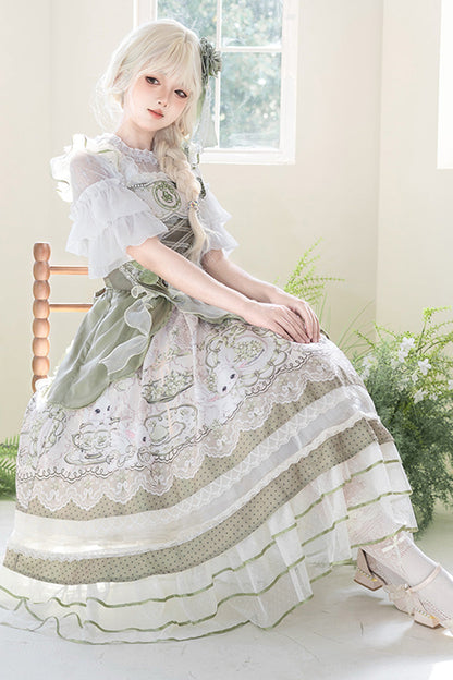 Subtly Elegant Dress with a Refined Vintage Look
