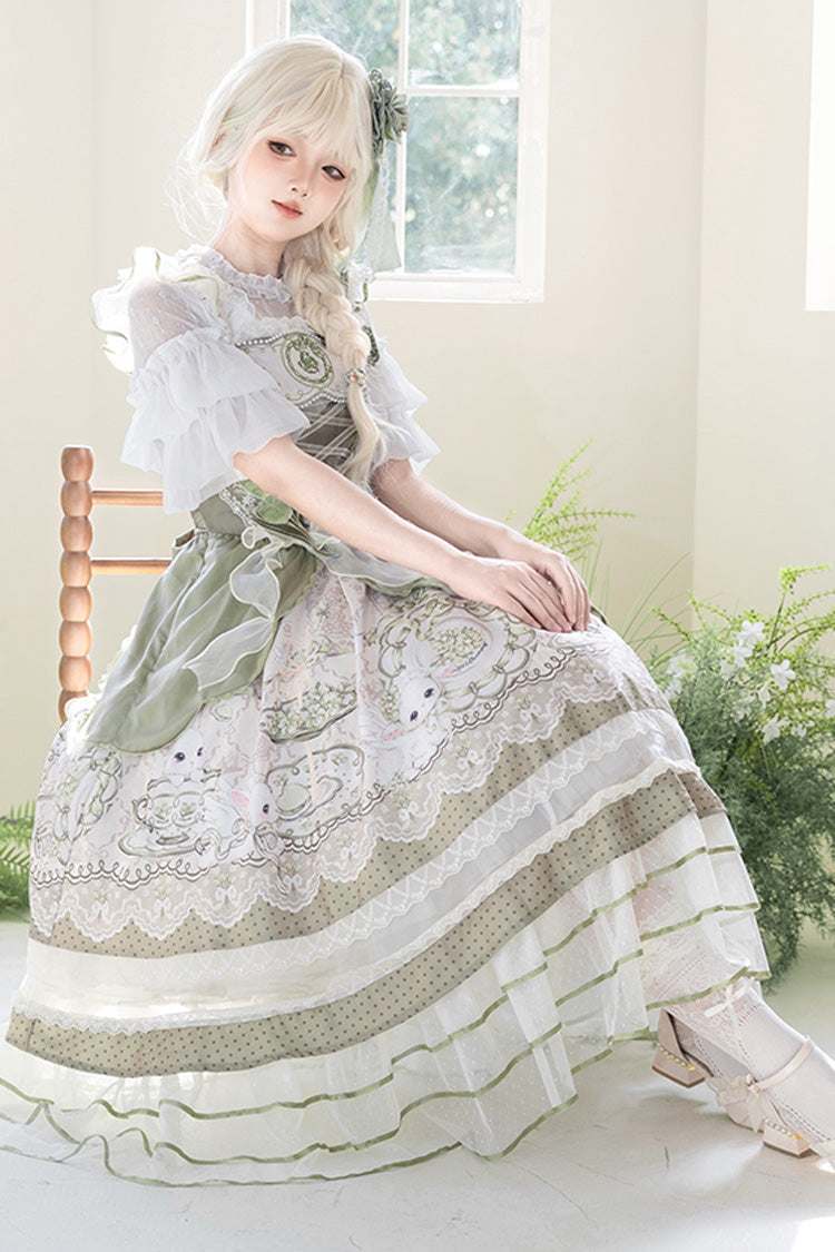 Subtly Elegant Dress with a Refined Vintage Look