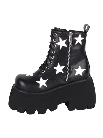 Beautifully Finished Boots in a Timeless Design