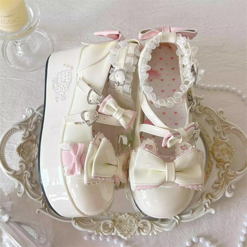 Classic Vintage Shoes with a Flattering Fit