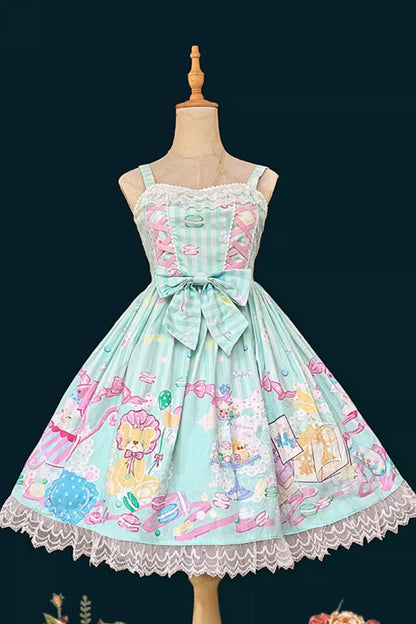 Subtly Elegant Dress with a Refined Vintage Look