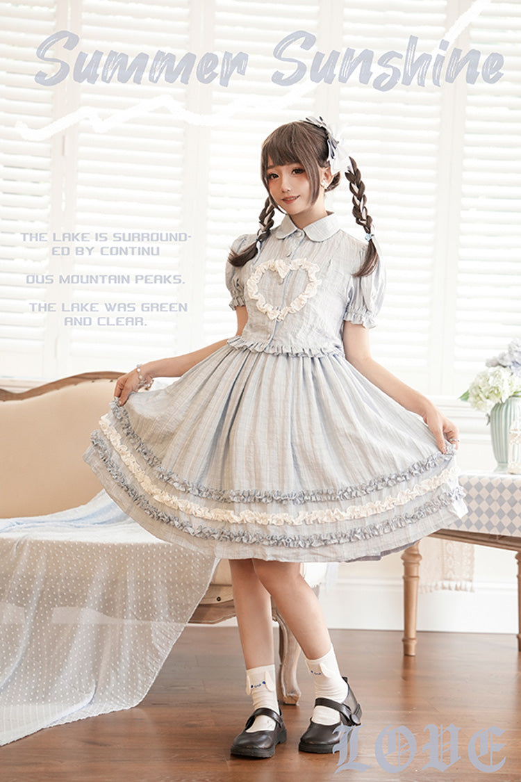 Classic Vintage Dress with a Flattering Fit