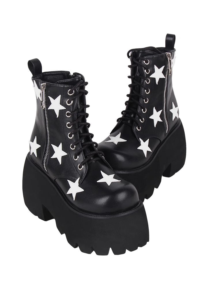 Beautifully Finished Boots in a Timeless Design