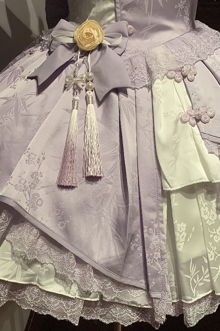 Finely Styled Dress with a Classic Vintage Look