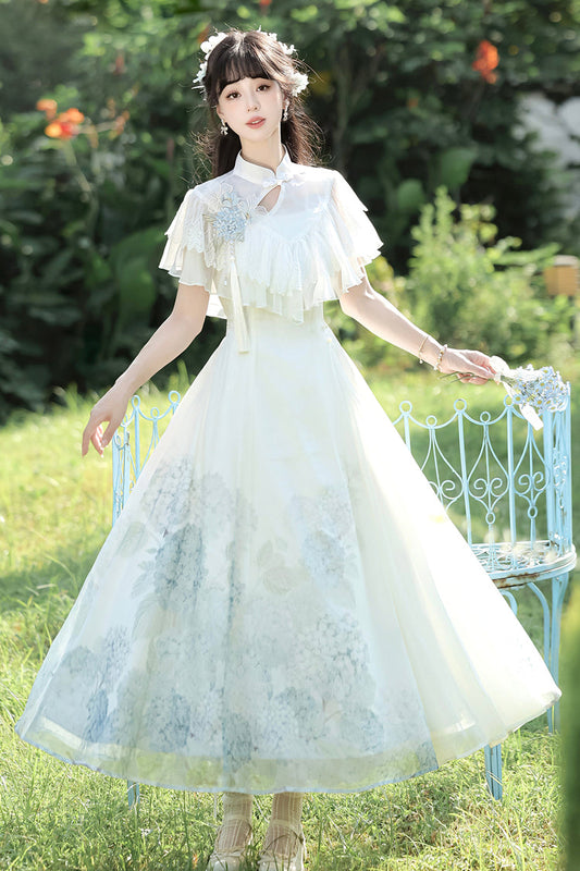 Finely Styled Dress with a Classic Vintage Look