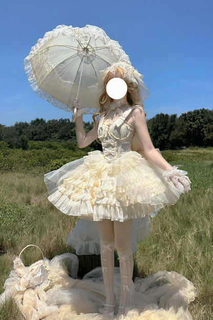 Subtly Elegant Dress with a Refined Vintage Look