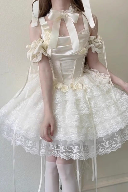 Subtly Elegant Dress with a Refined Vintage Look