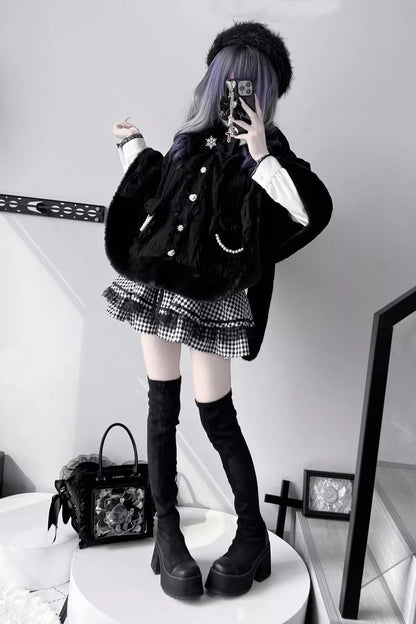 Elegantly Styled Coat for Everyday Wear