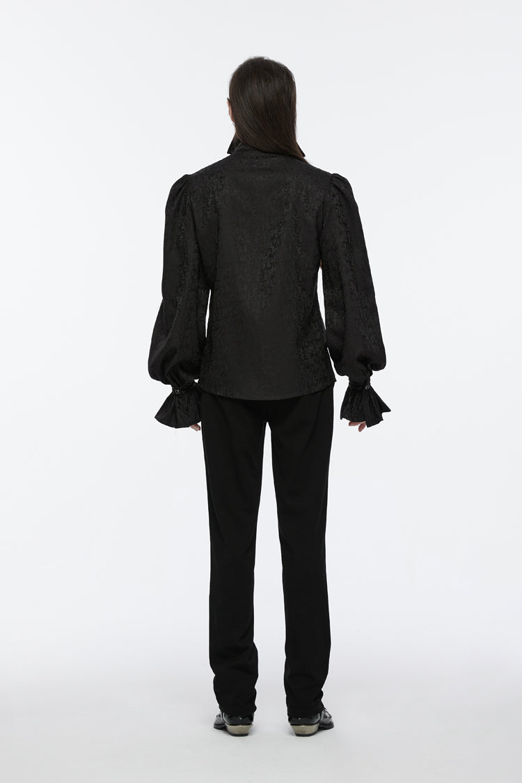 Finely Styled Blouse with a Classic Vintage Look