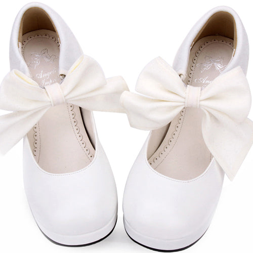 Casually Elegant Shoes with a Refined Edge