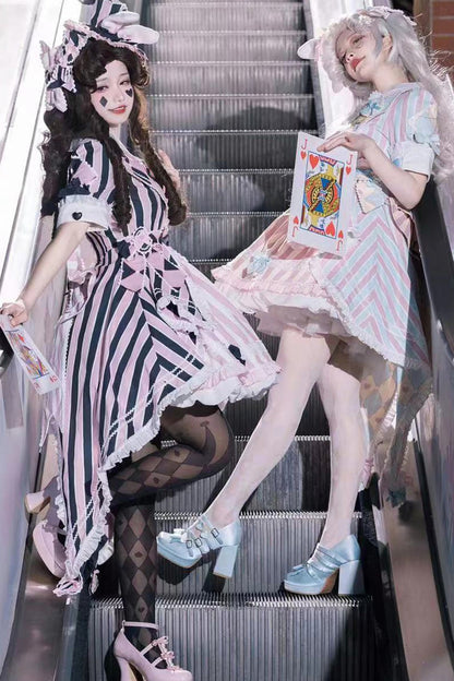 Subtly Elegant Dress with a Refined Vintage Look