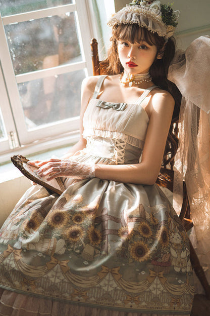 Subtly Elegant Dress with a Refined Vintage Look