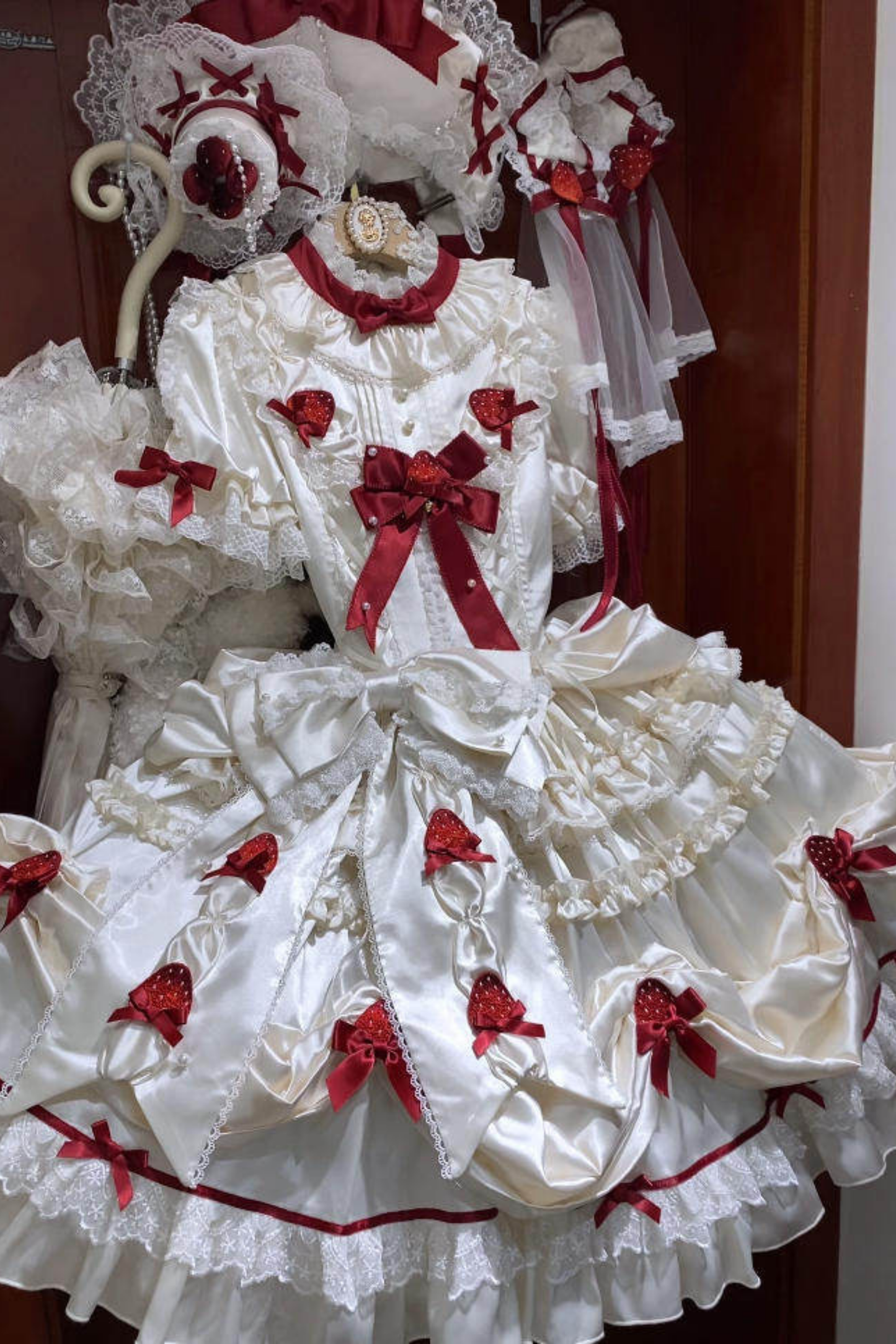 [pre-order Deadline: March 29] Cream Strawberry Lolita Dress