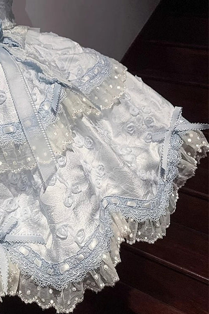 Subtly Elegant Dress with a Refined Vintage Look