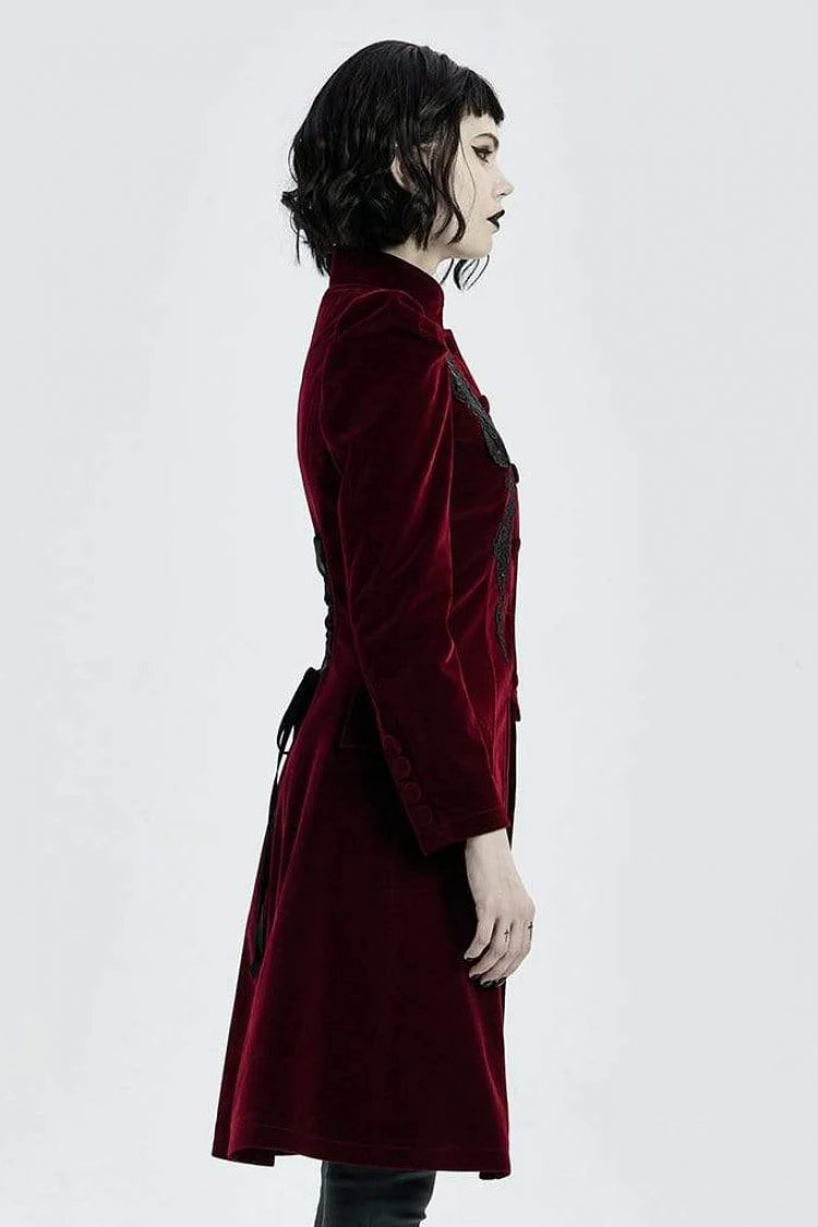 Subtly Elegant Coat with a Refined Vintage Look