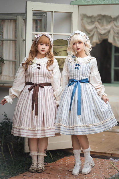 Subtly Elegant Dress with a Refined Vintage Look