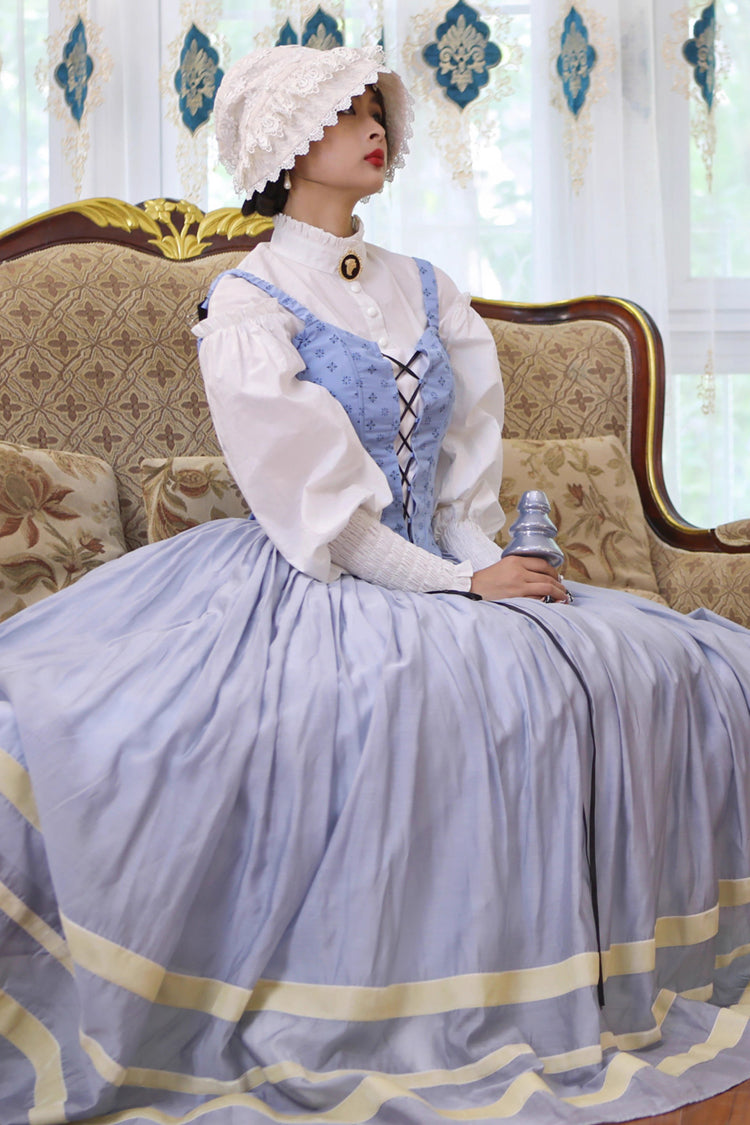 Subtly Elegant Dress with a Refined Vintage Look