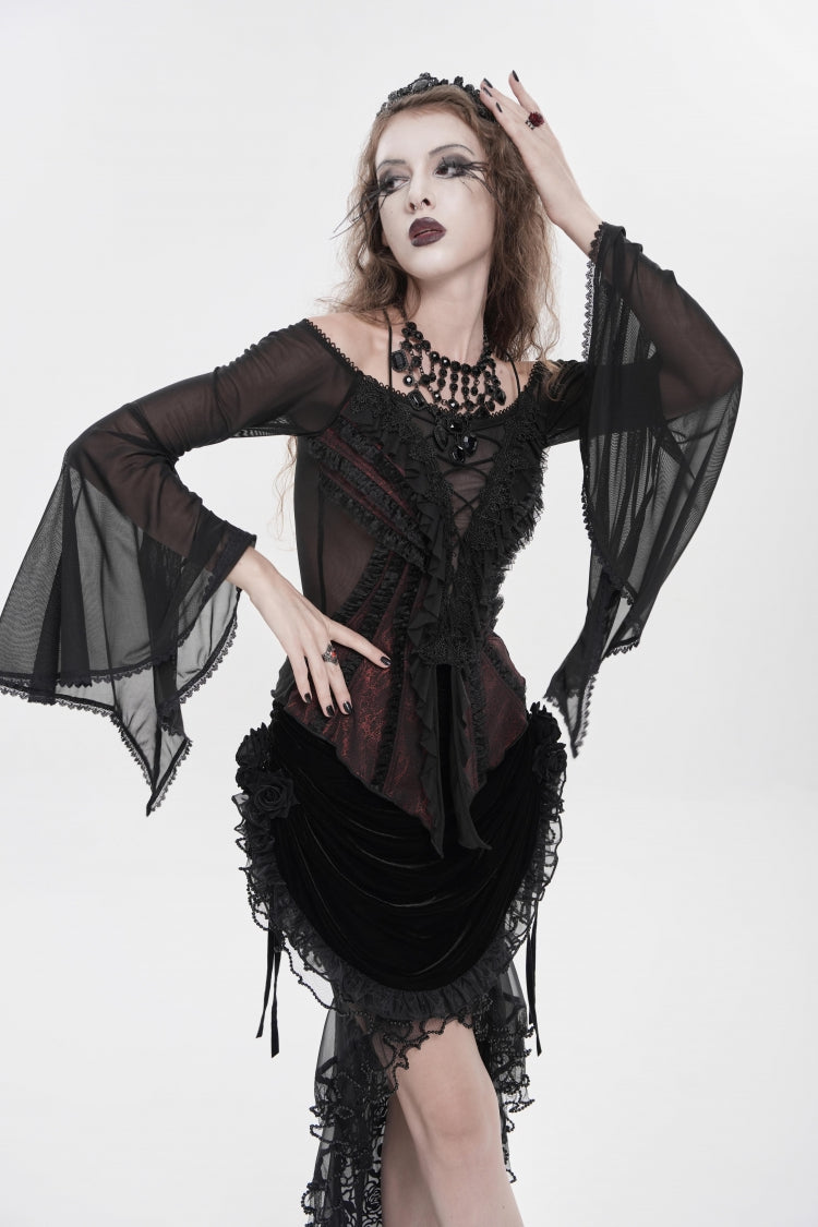 Subtly Elegant Blouse with a Refined Vintage Look