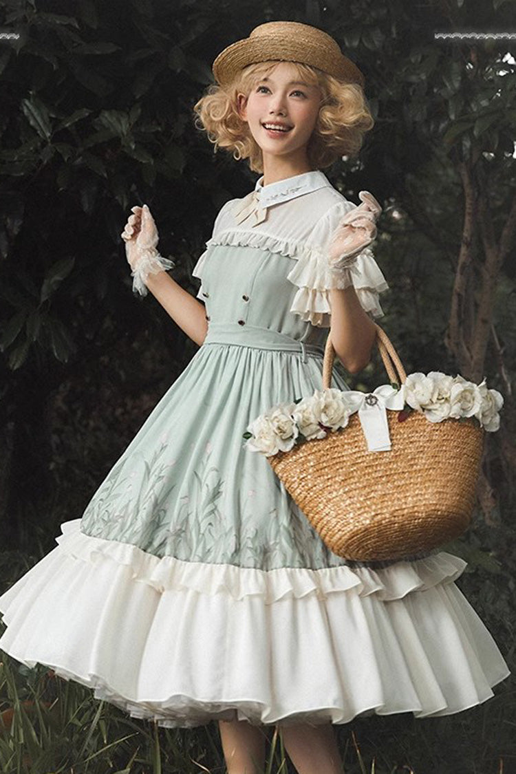 Classic Vintage Dress with a Flattering Fit