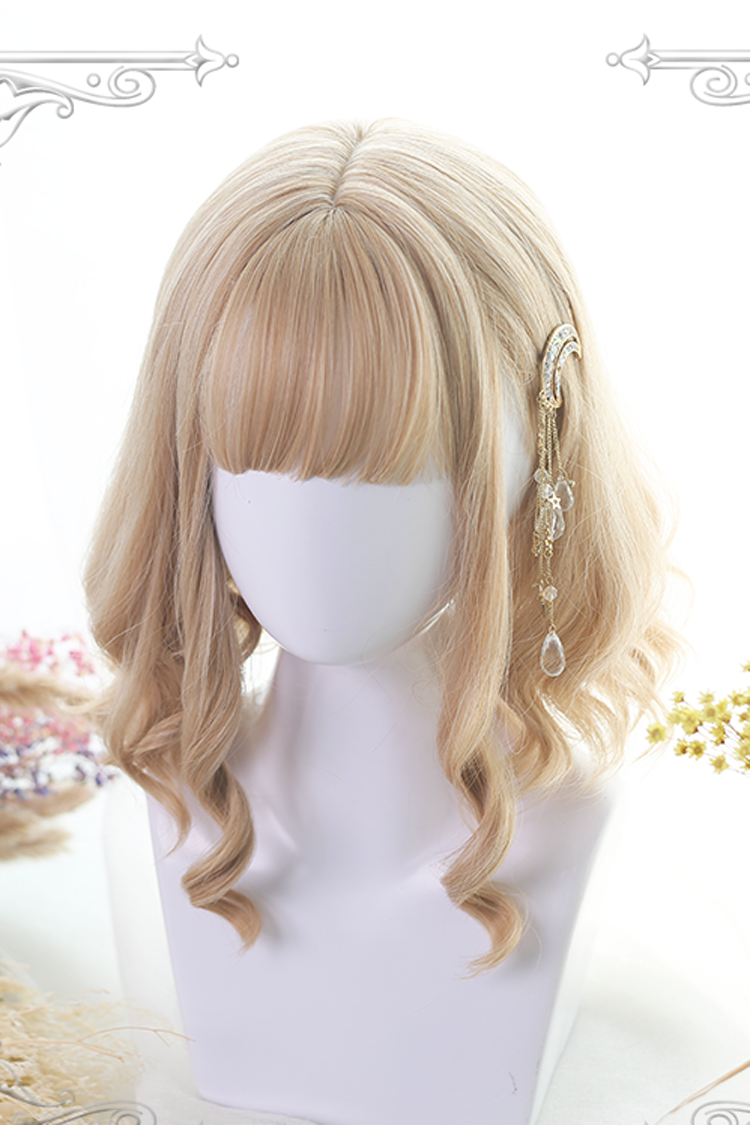 Subtly Elegant Garment with a Refined Vintage Look