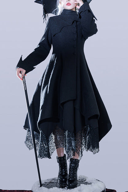 Finely Styled Coat with a Classic Vintage Look