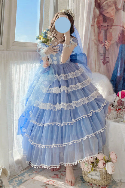Beautifully Crafted Dress in a Classic Style