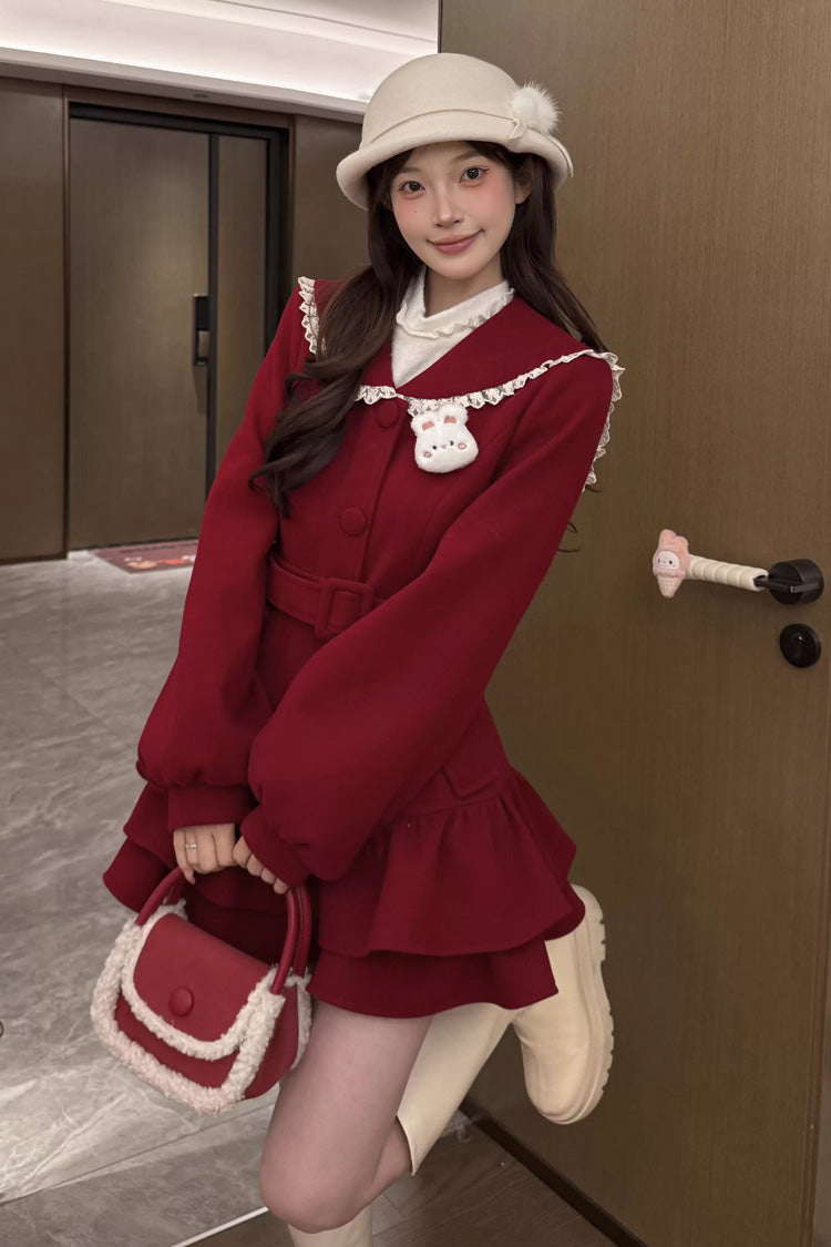 Subtly Elegant Coat with a Refined Vintage Look
