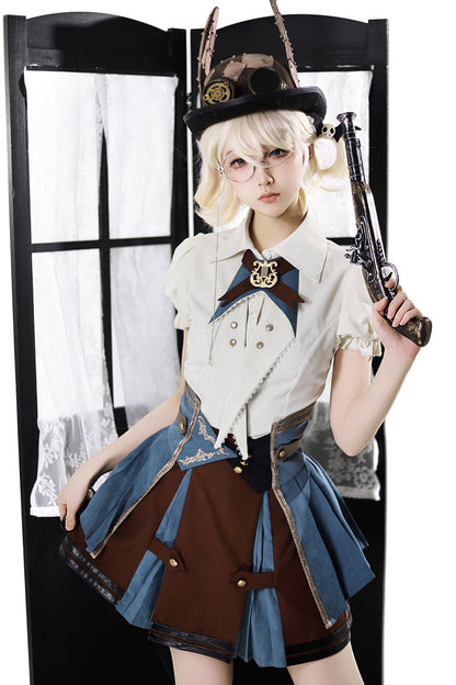 Finely Styled Garment with a Classic Vintage Look