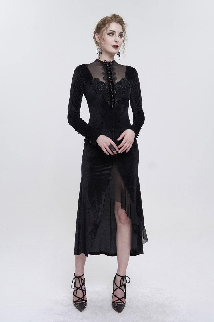 Finely Styled Dress with a Classic Vintage Look