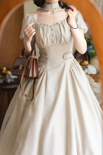 Sophisticated Dress with a Clean Classic Look